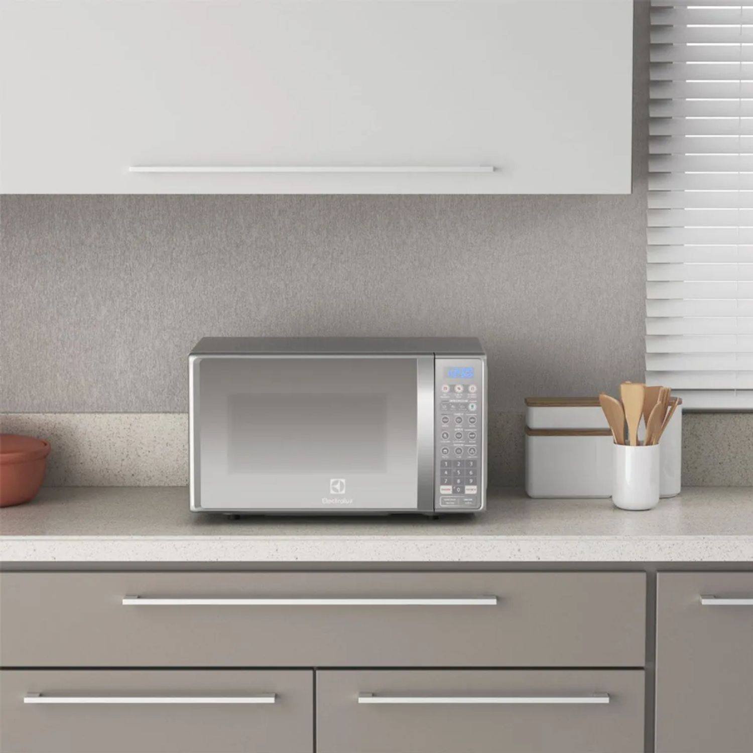 Horno Microondas ELECTROLUX 20 Litros Digital EMDO20S3GSLUG - Image 4